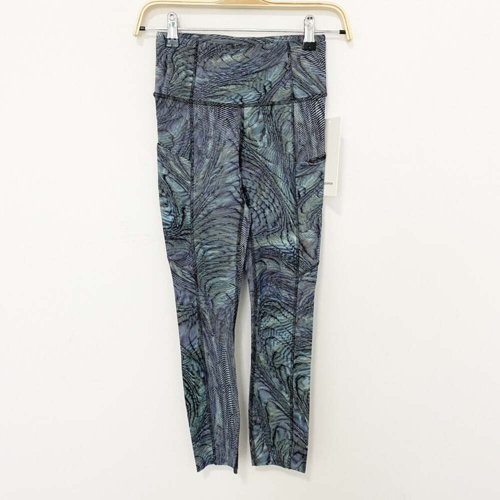 NEW Lululemon Blue Print Fast & Free Leggings Size 2